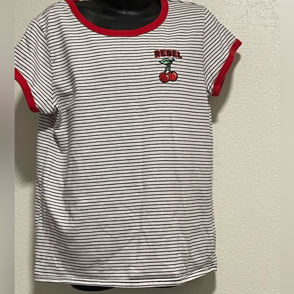 Forever 21 Girls “Rebel” Cherry Short Sleeve Shirt 11/12